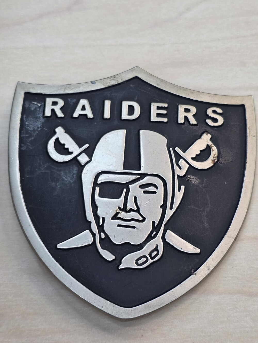 Vintage NFL Oakland Las Vegas Raiders Belt Buckle Silver Black Shield Logo